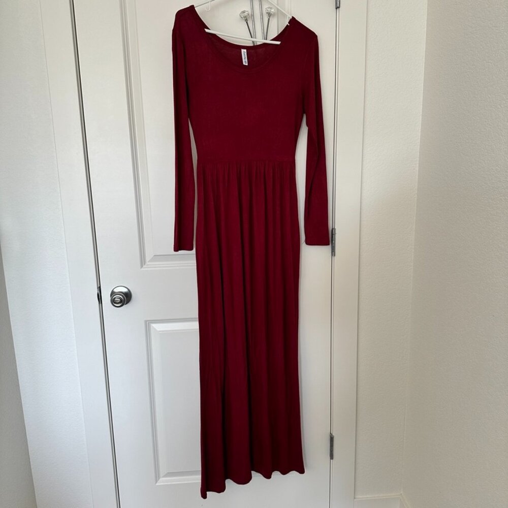Long sleeve red maxi dress, size smalll